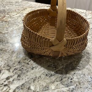 vintage buttocks egg basket